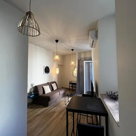 2 Gare Apartment Valence (Drome)